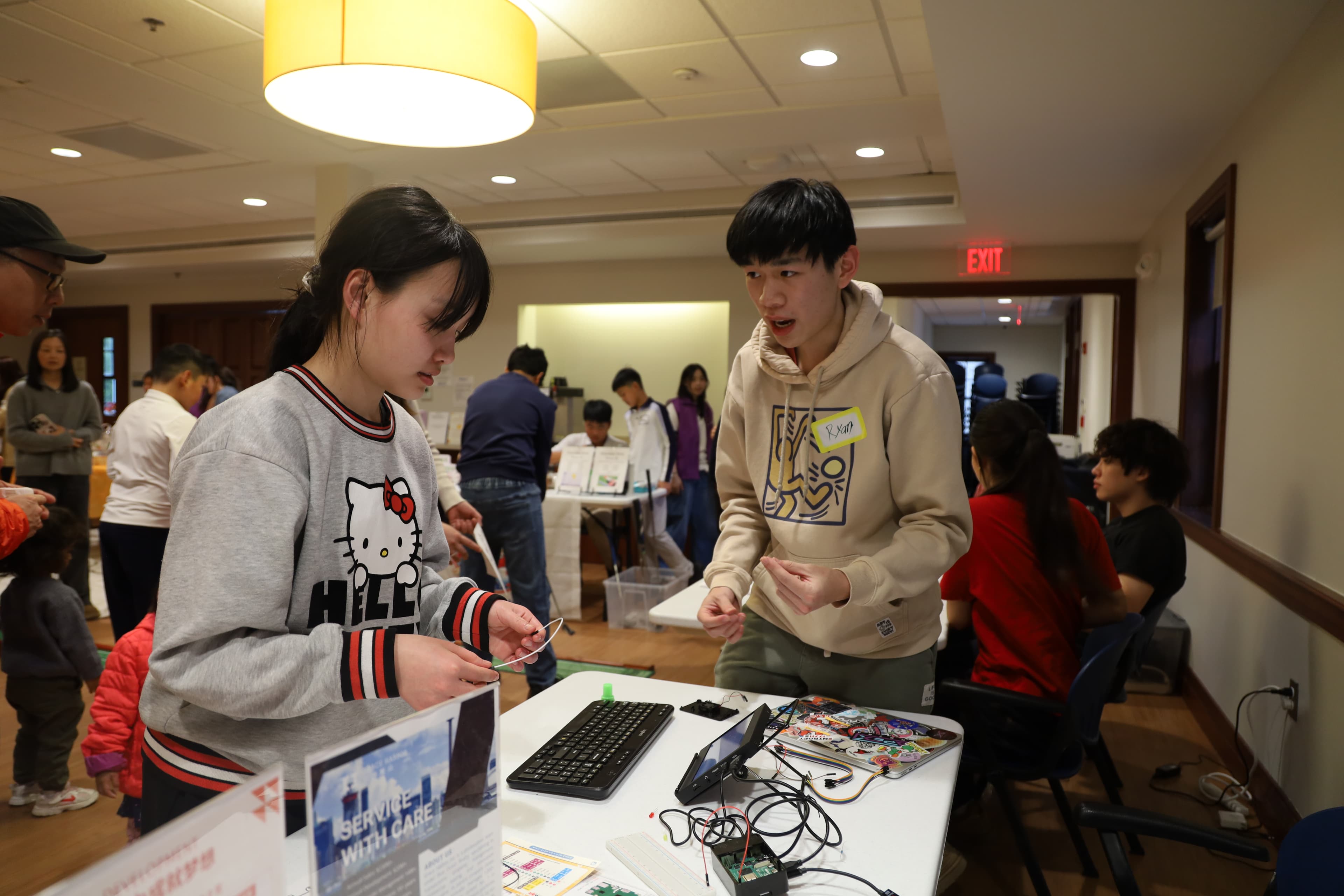 以科技点亮童心，以包容守护成长，仁港集团助力STEM嘉年华圆满举行！